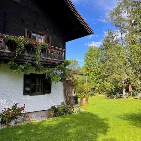 By Interhome Chalet Weissenbach (Salzburg)
